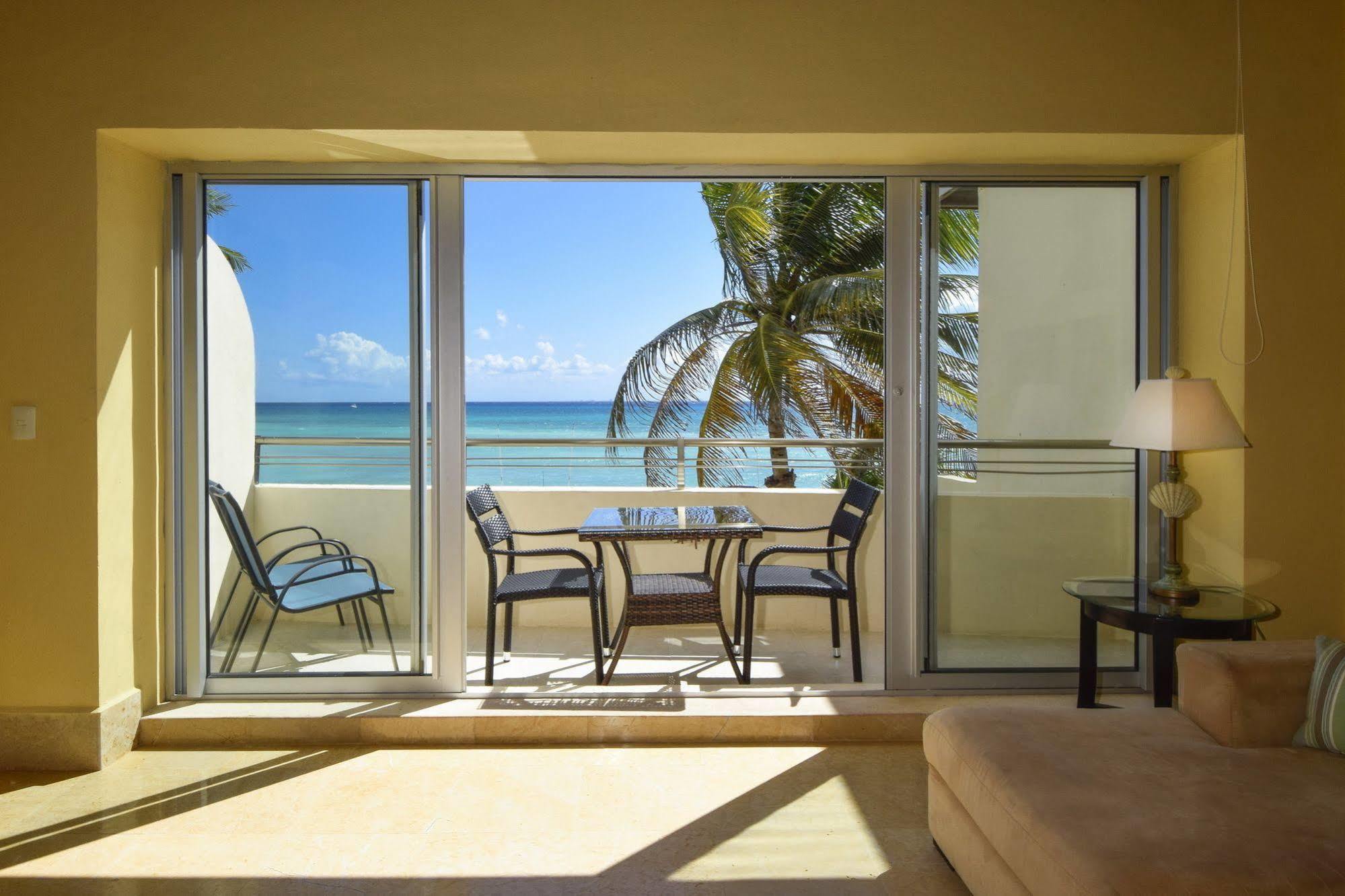 Ocean Plaza Condos Playa del Carmen Exterior photo